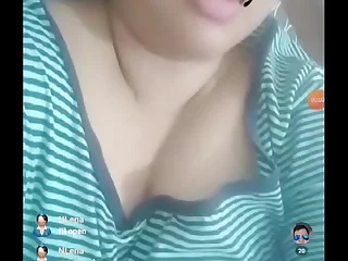 Chinese BBW horny on cam